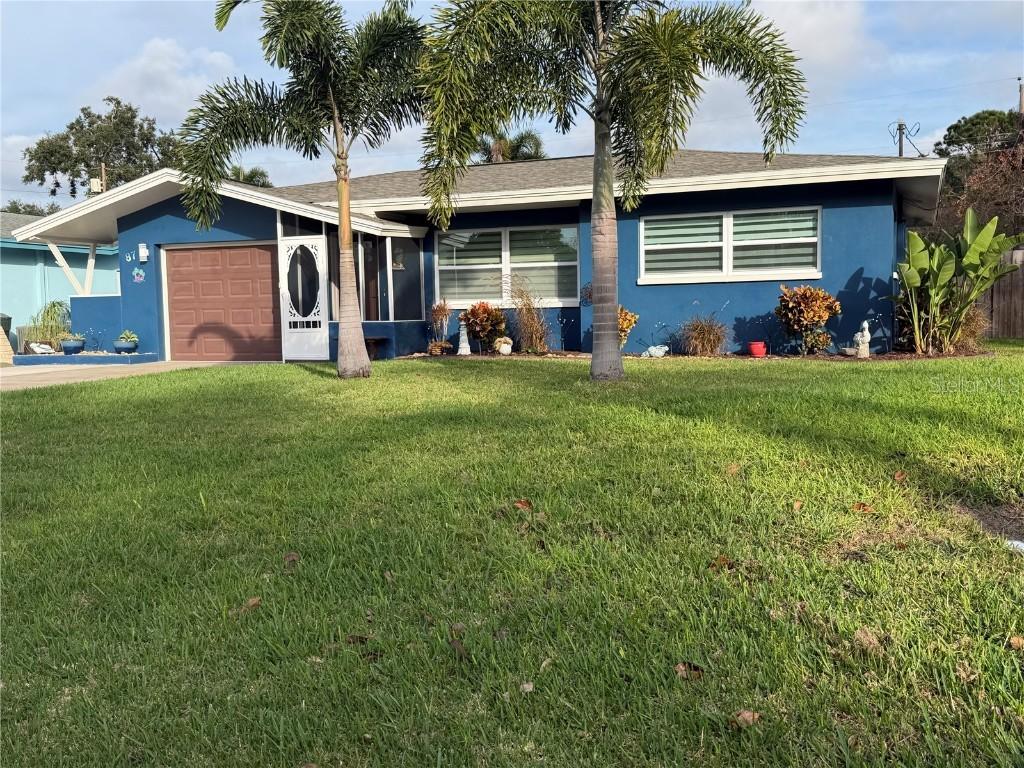 87 Oakwood Dr., Dunedin, FL 34698