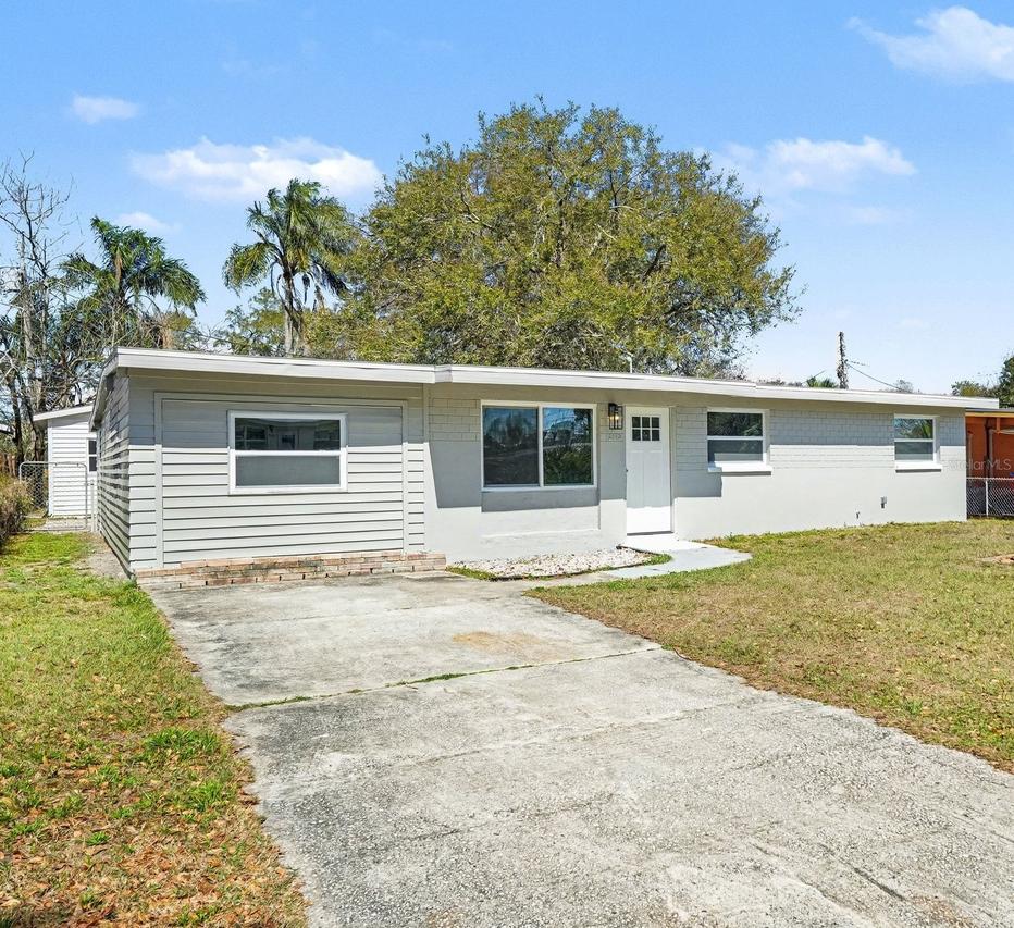 2162 Barcelona Dr., Clearwater, FL 33764