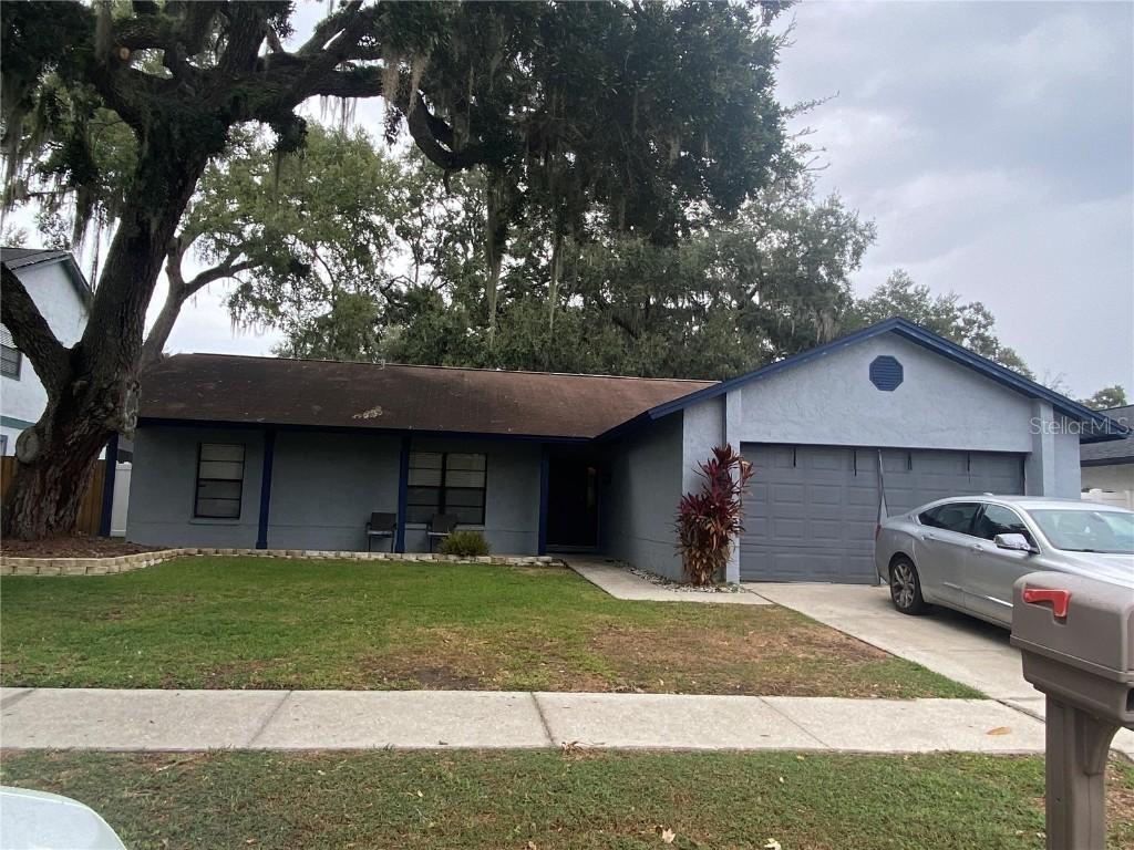 1918 Bow Ct., Valrico, FL 33594