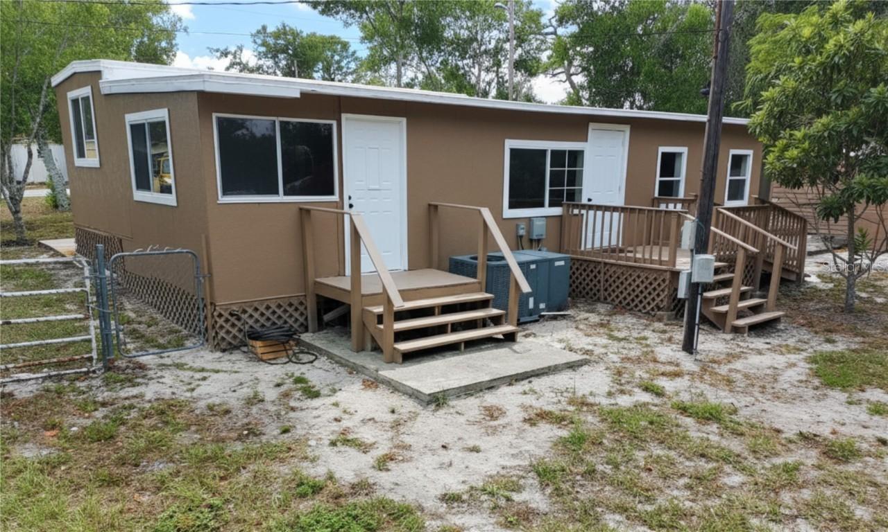 9761 Lake Dr., Weeki Wachee, FL 34613