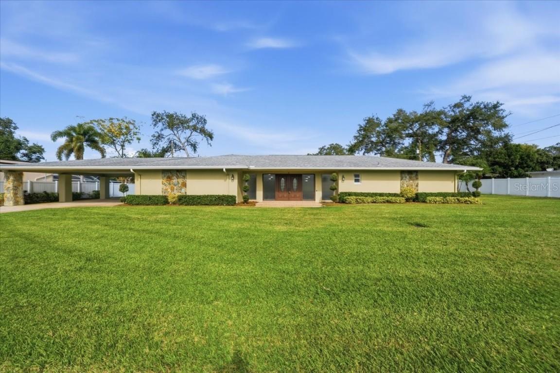 2 Dorado Pl., Clearwater, FL 33764