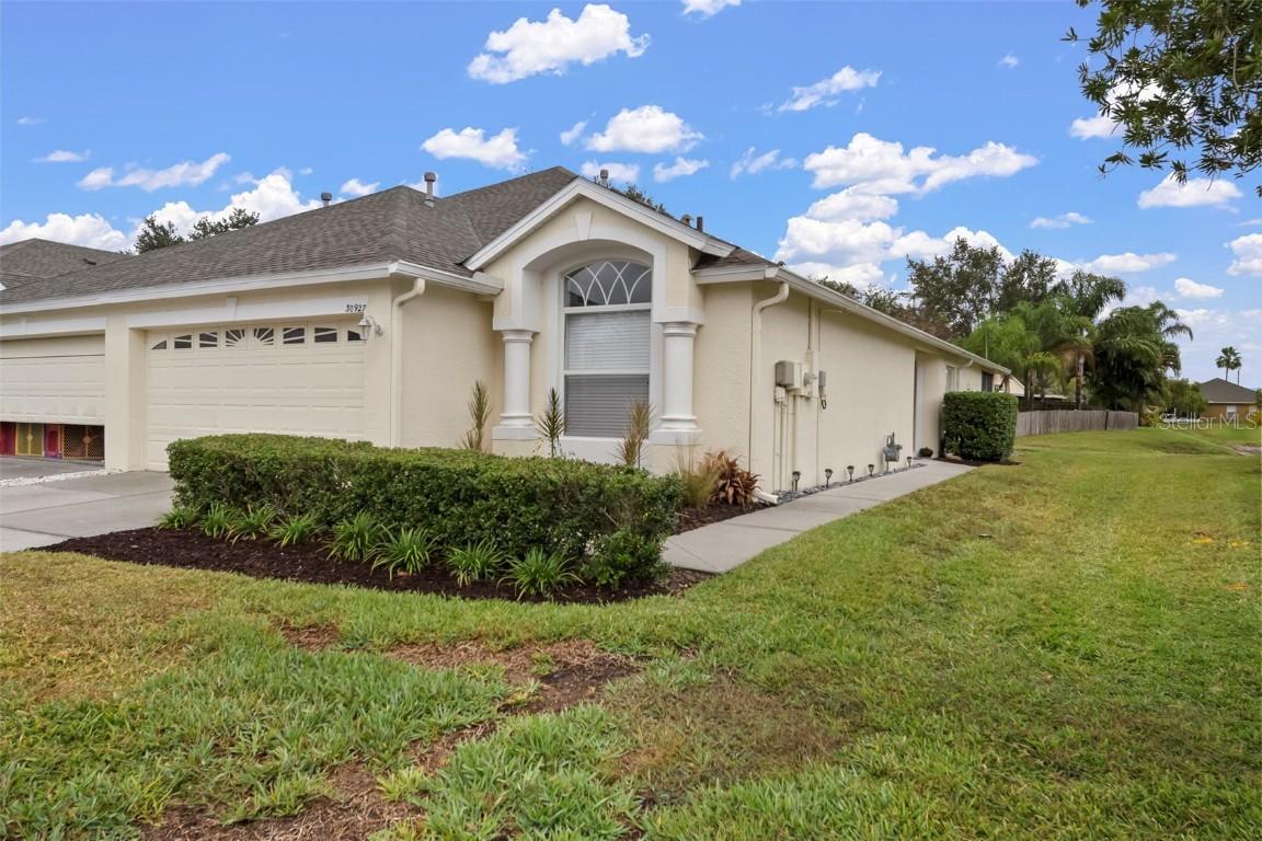 30927 Whitlock Dr., Wesley Chapel, FL 33543