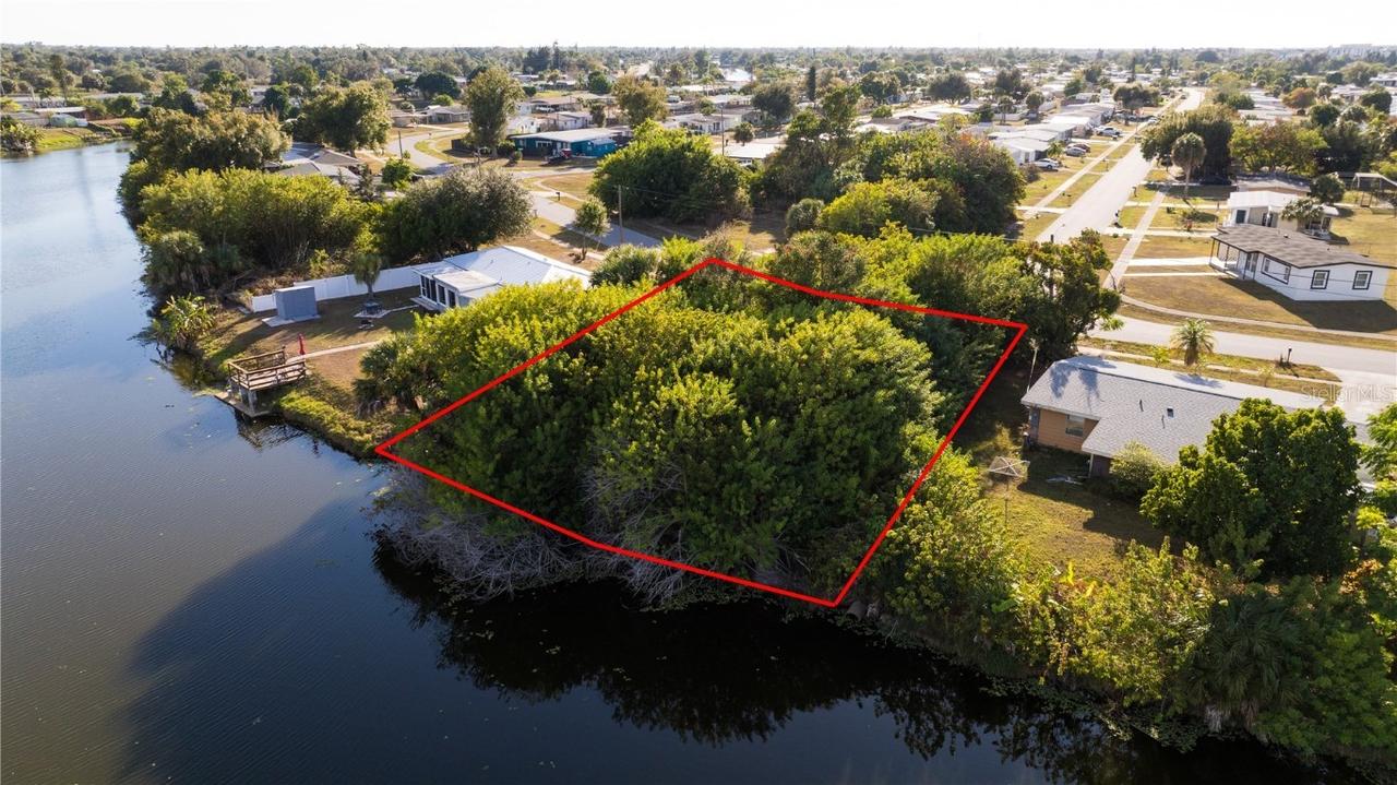 2296 Starlite Ln., Port Charlotte, FL 33952