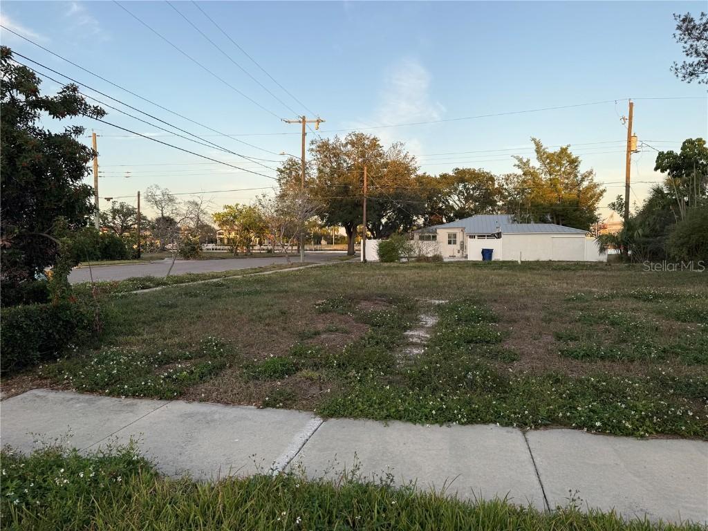 401 Columbia Dr., Tampa, FL 33606