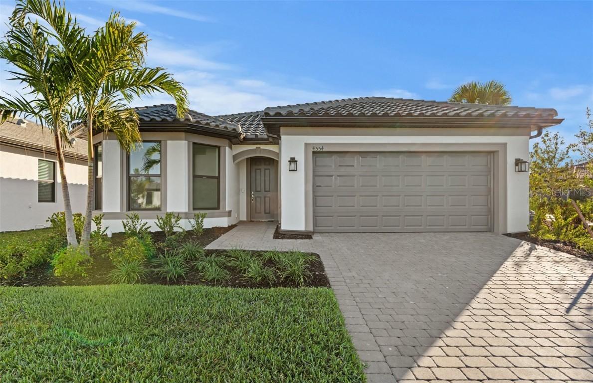 4554 Blue Star Ct., North Port, FL 34289