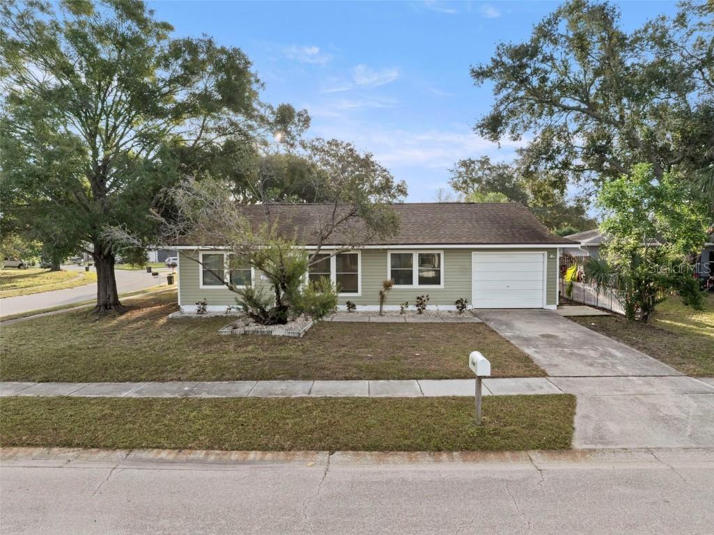 6500 Briar Ridge Ct., Pinellas Park, FL 33782