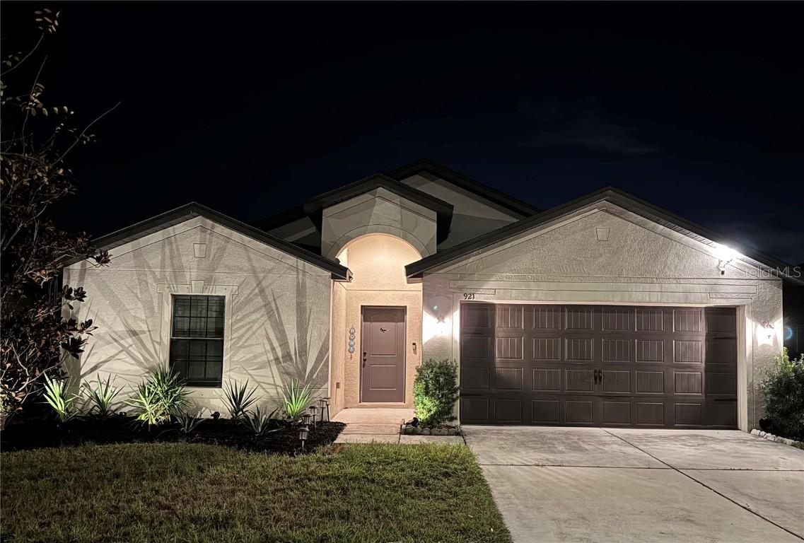 921 Wynnmere Walk Ave., Ruskin, FL 33570