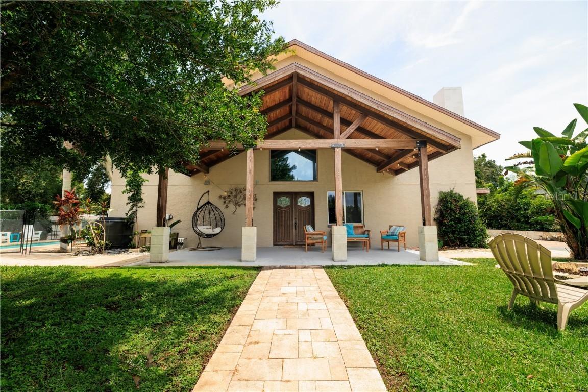 11470 77th Ct., Seminole, FL 33772