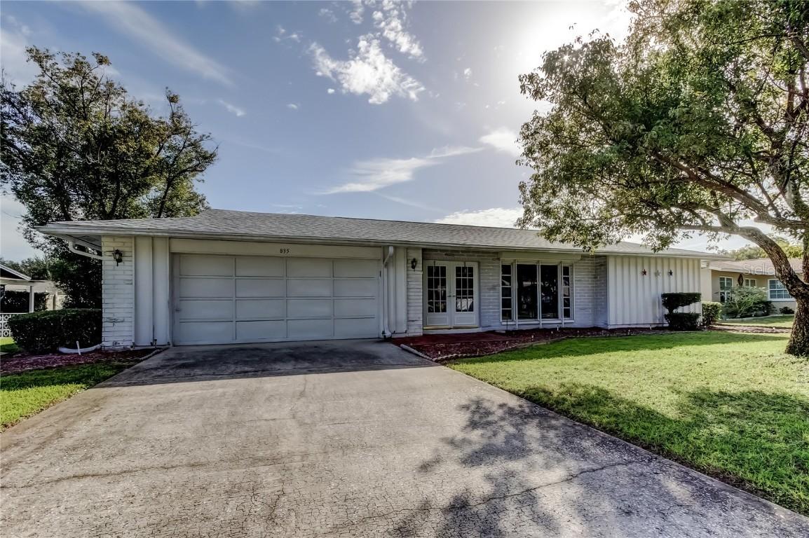 835 Anchorage Ln., Palm Harbor, FL 34685