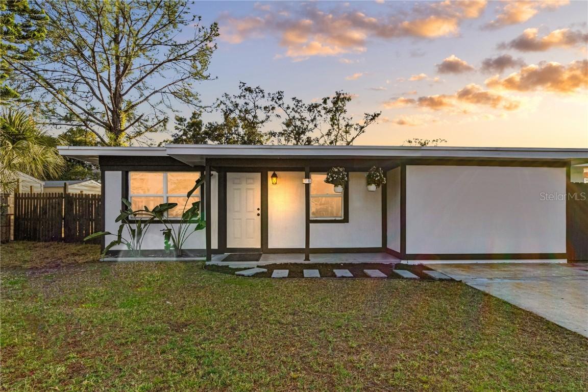 6903 Travis Blvd., Tampa, FL 33610