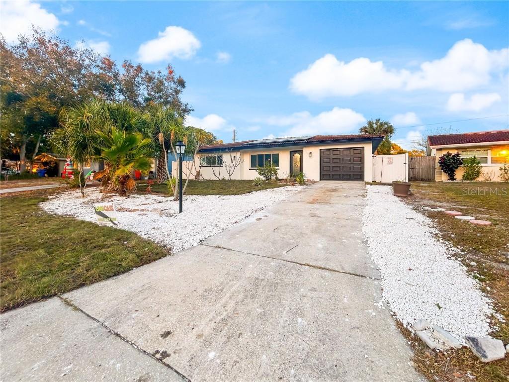 2078 Shadow Ln., Clearwater, FL 33763