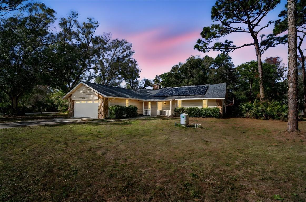 17641 Deerfield Dr., Lutz, FL 33558