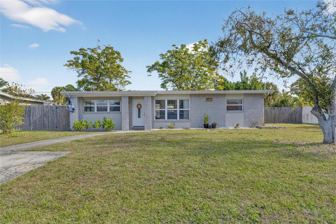8597 Quail Rd., Seminole, FL 33777