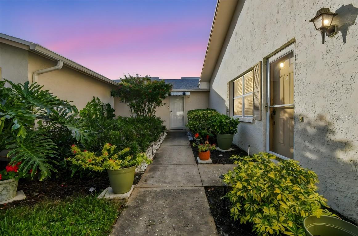 3325 37th Way #C, St Petersburg, FL 33711