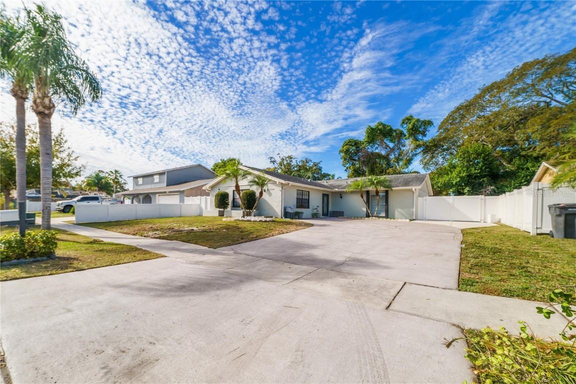 8204 Kirkwood Dr., Tampa, FL 33634