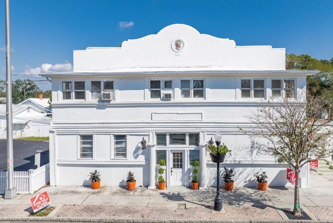 218 N Pinellas Ave., Tarpon Springs, FL 34689