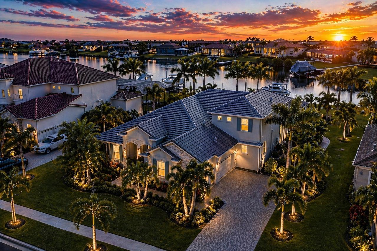 851 Manns Harbor Dr., Apollo Beach, FL 33572