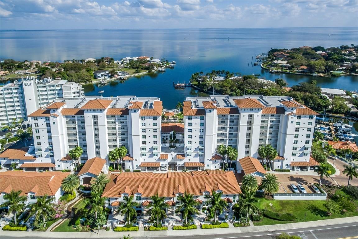 1325 Snell Isle Blvd. #701, St Petersburg, FL 33704