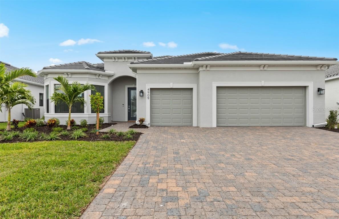 4909 Del Rey Cove Cove, Lakewood Ranch, FL 34211