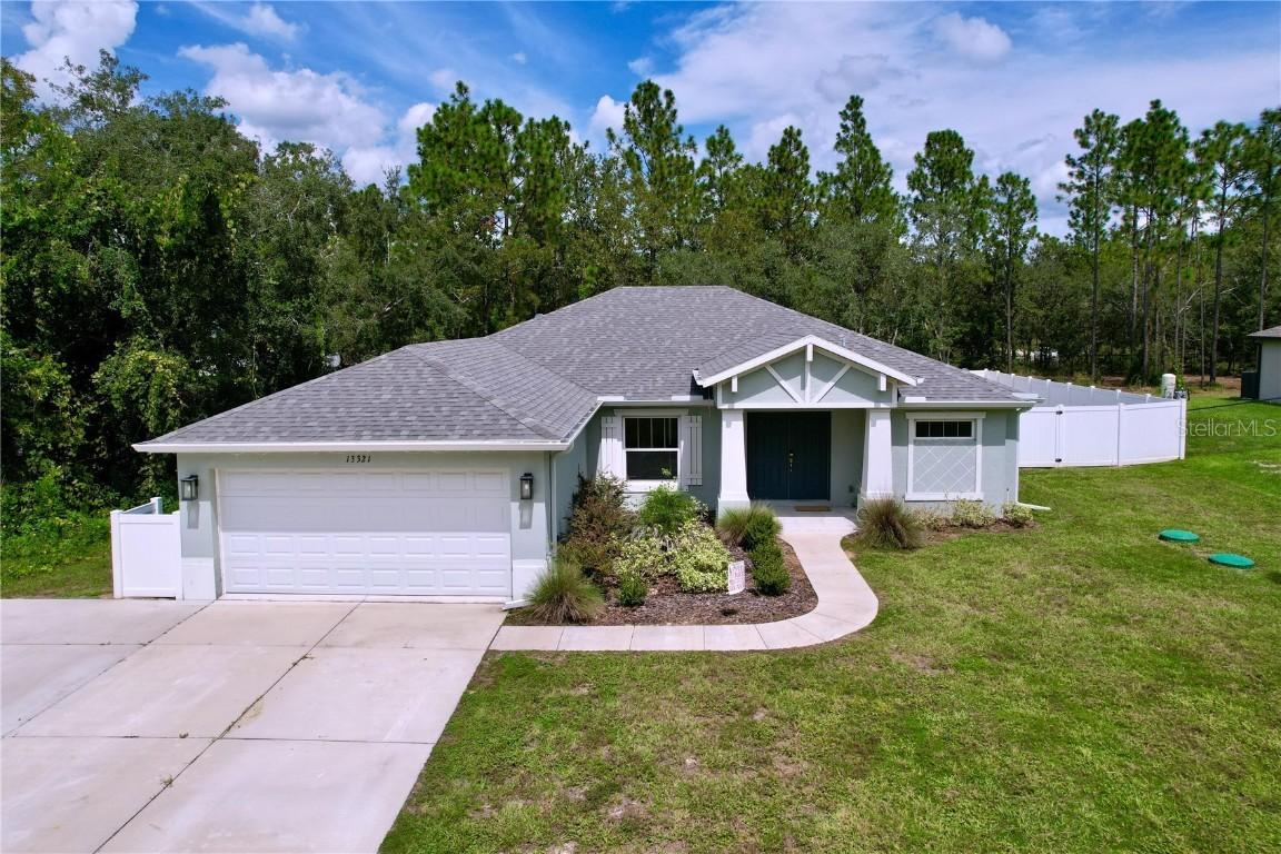 13321 Potomac Ave., Weeki Wachee, FL 34614