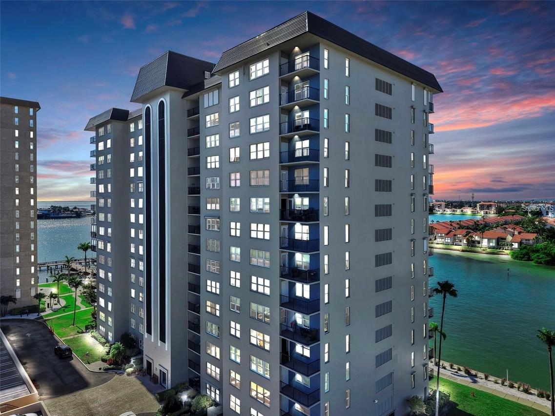 5220 Brittany Dr. #501, St Petersburg, FL 33715