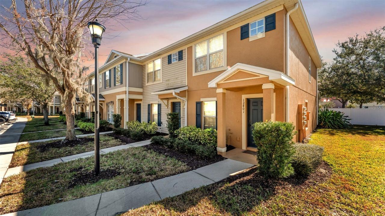 12403 Foxmoor Peak Dr., Riverview, FL 33579