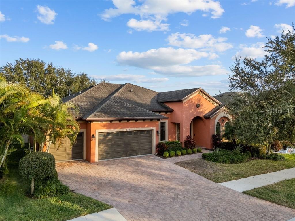 823 Floresta St., Brandon, FL 33511