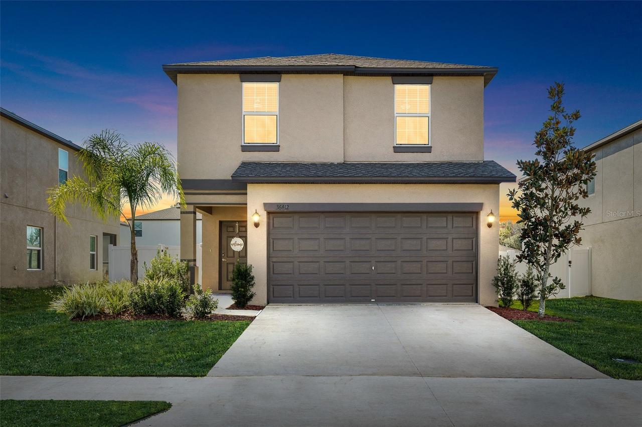 36412 Garden Wall Way, Zephyrhills, FL 33541