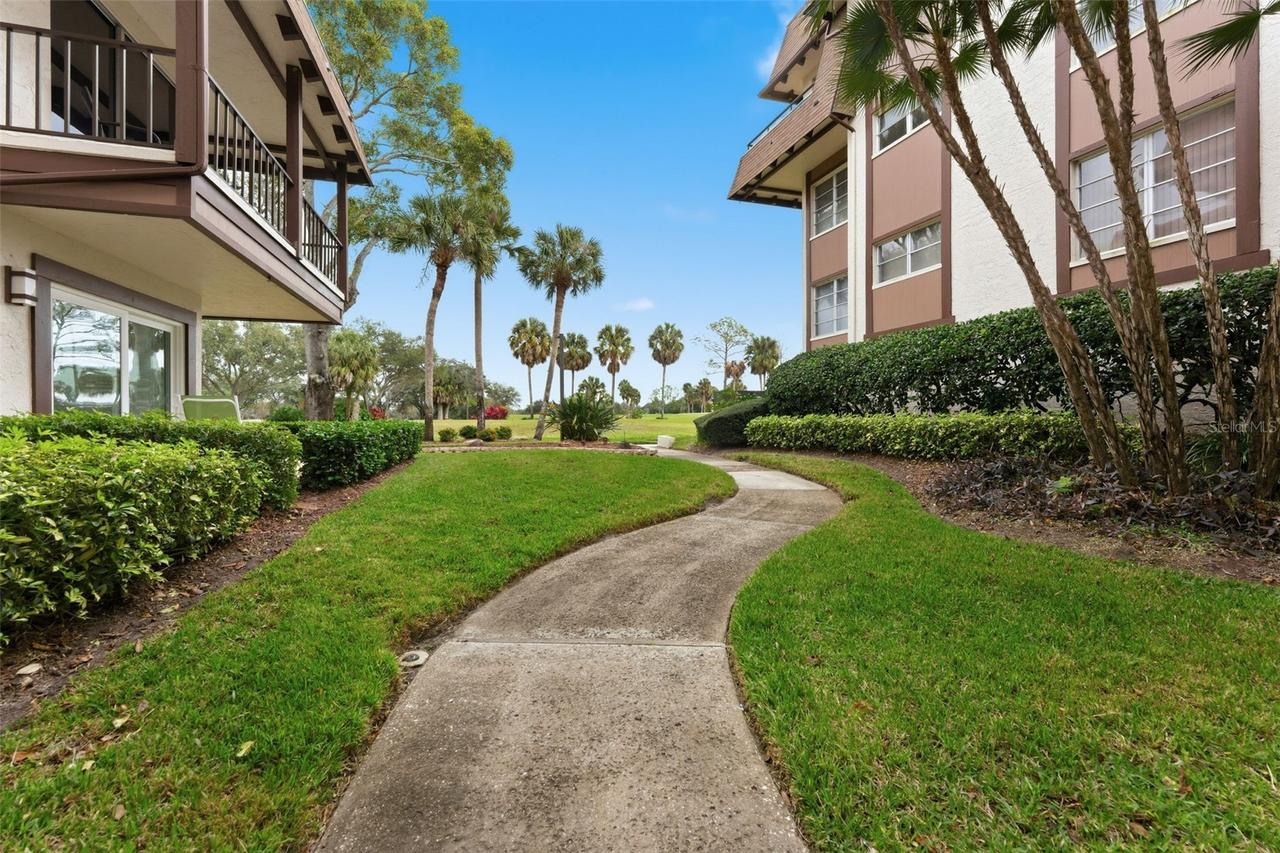 3021 Countryside Blvd. #44A, Clearwater, FL 33761