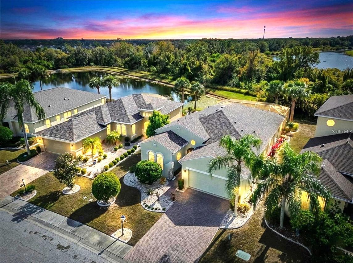 1032 Regal Manor Way, Sun City Center, FL 33573