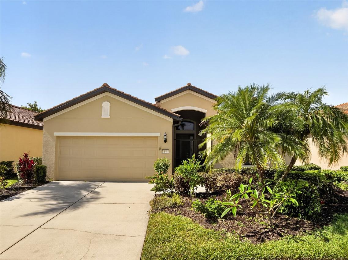 348 Cedar Falls Dr., Apollo Beach, FL 33572