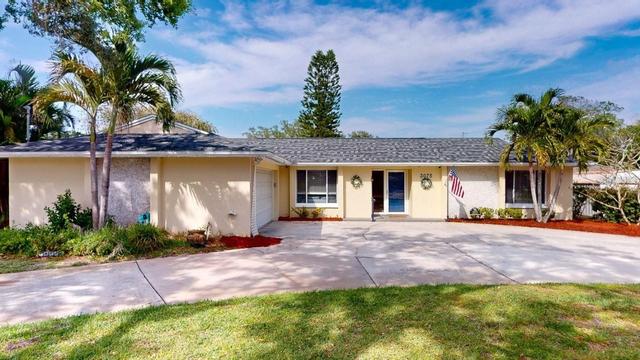 New Homes with In-ground Swimming Pools in Largo: December 28th to January 3rd