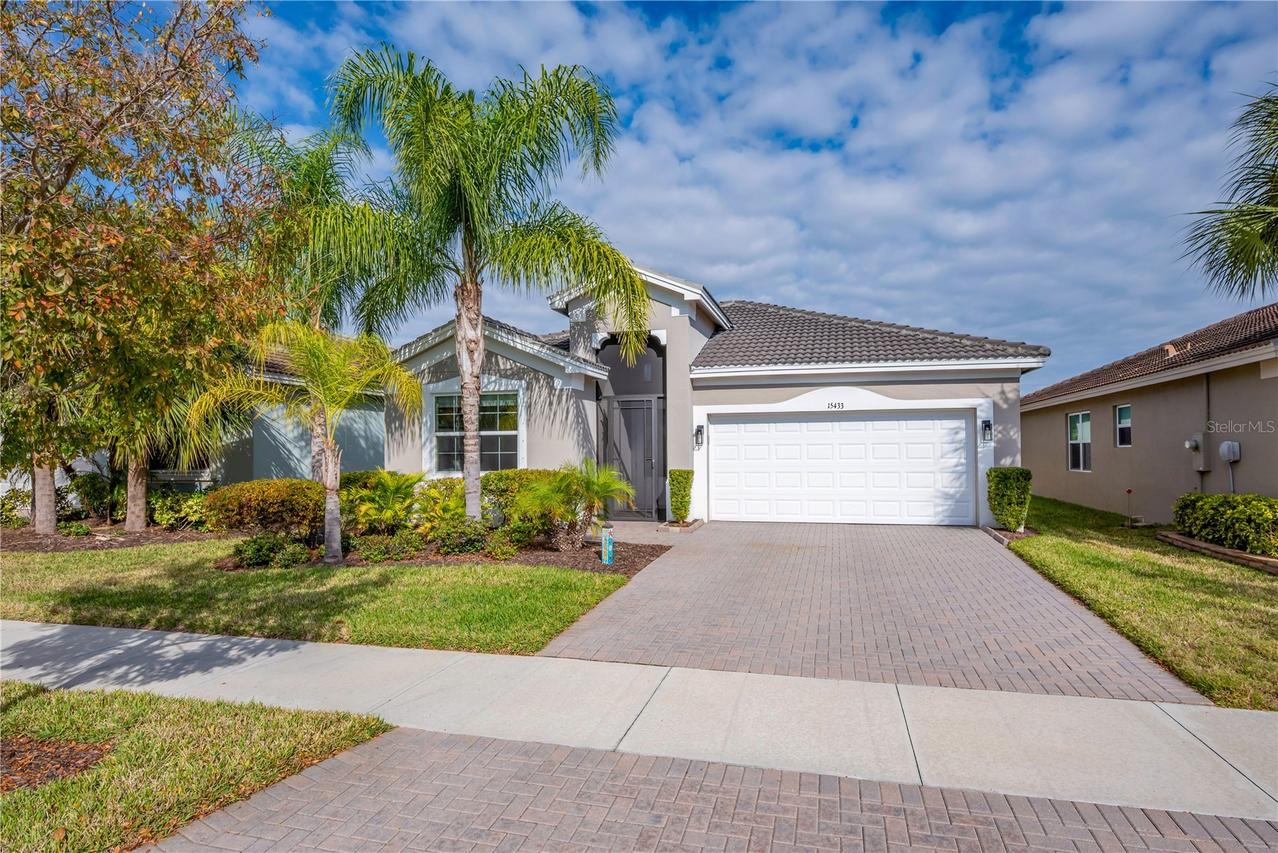 15433 Santa Pola Dr., Wimauma, FL 33598
