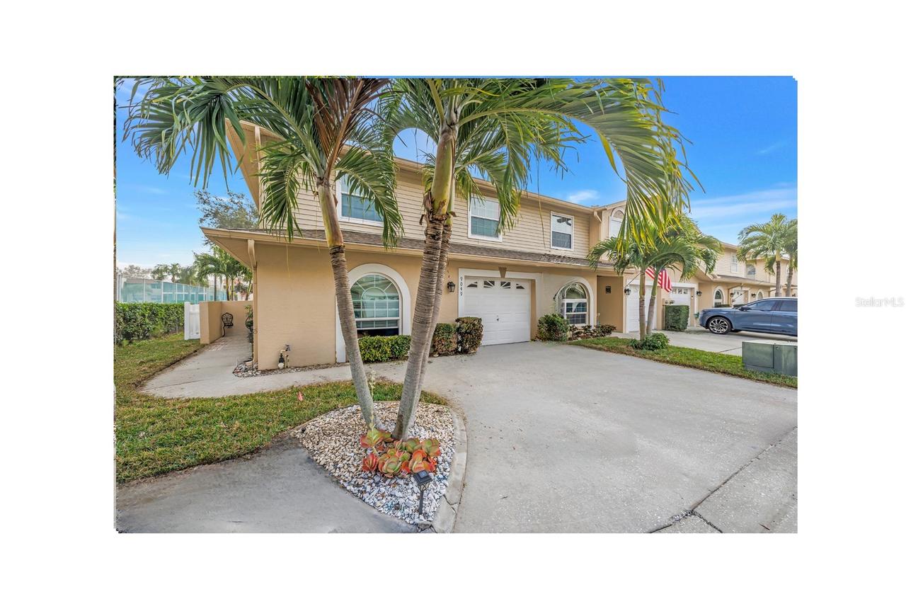 9049 Antigua Dr., Seminole, FL 33777