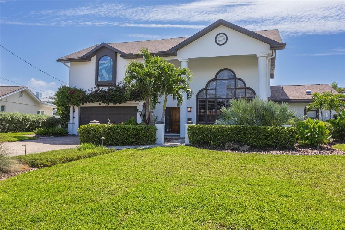 3901 13th Way, St Petersburg, FL 33703