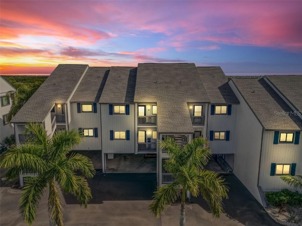 803 Bahia Del Sol Dr. #B, Ruskin, FL 33570