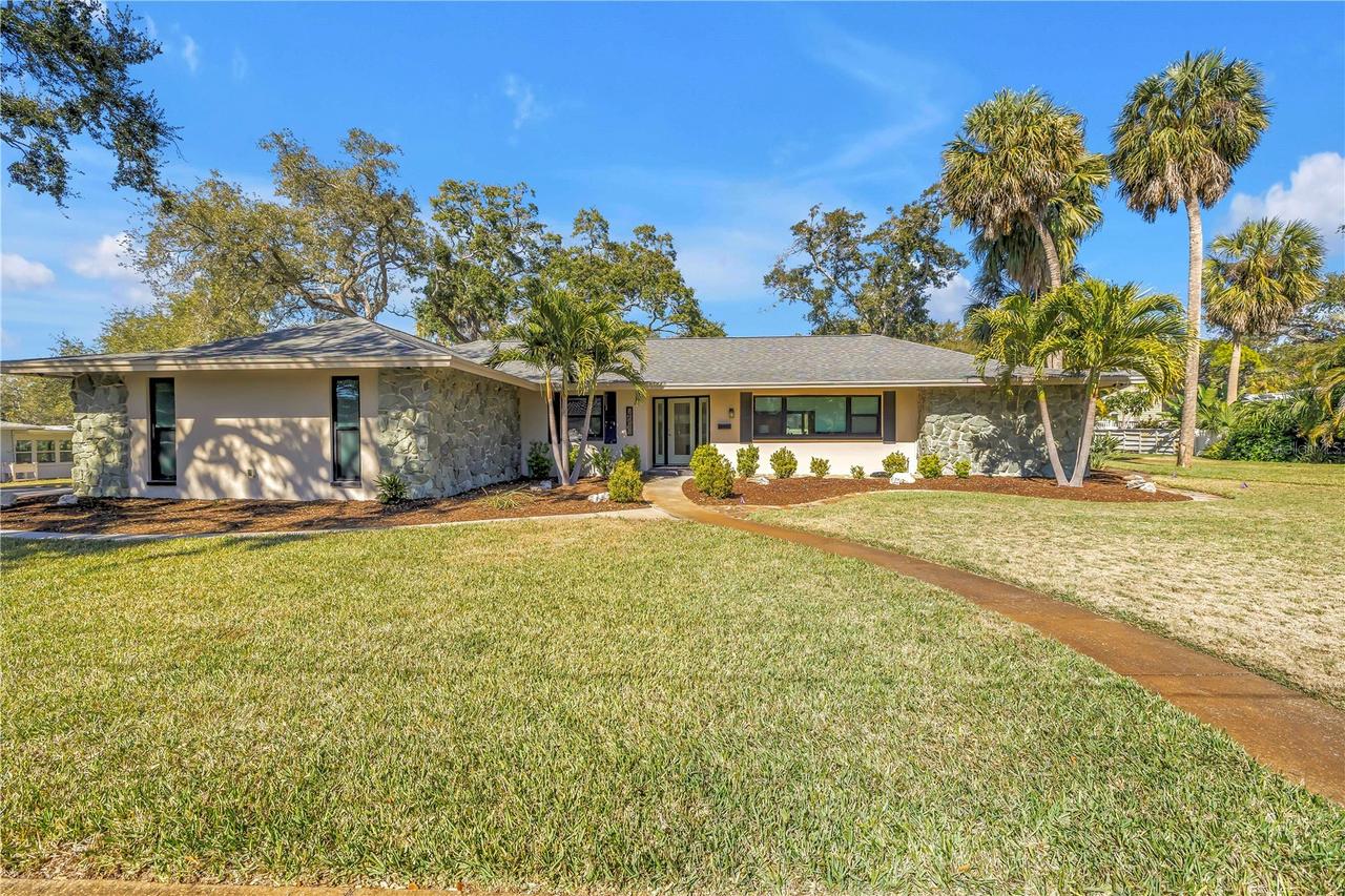 8261 28th Ave., St Petersburg, FL 33710