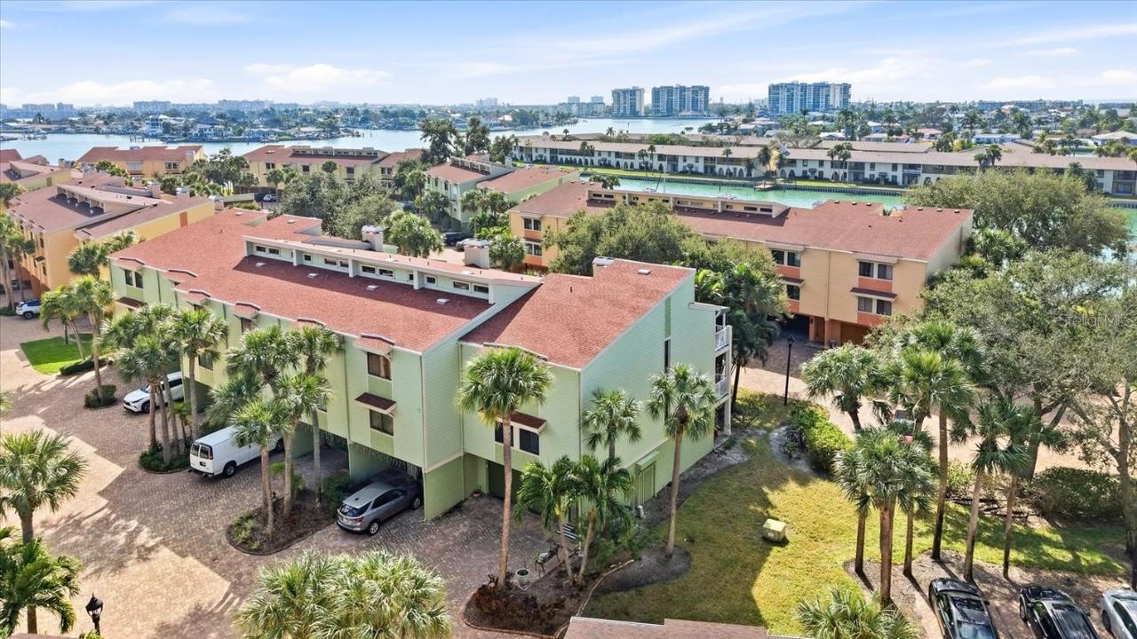 501 Sandy Hook Rd., Treasure Island, FL 33706