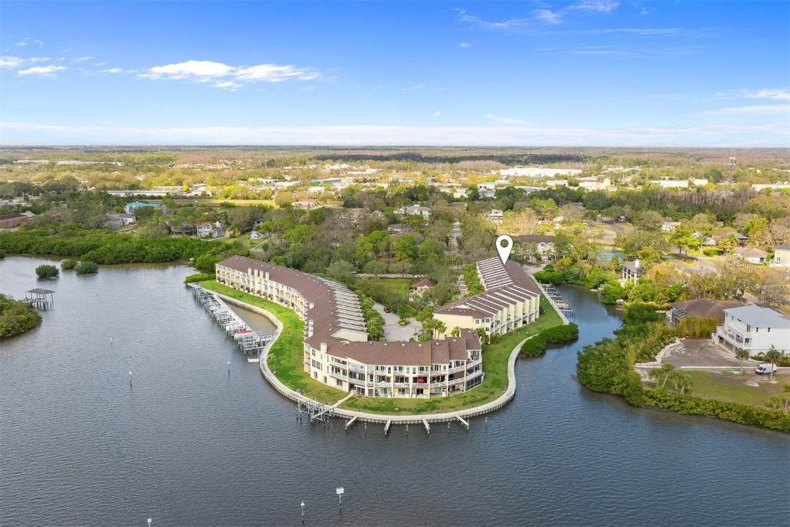 112 Brent Cir., Oldsmar, FL 34677