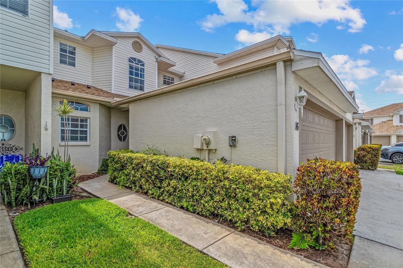 6400 46th Ave. #16, Kenneth City, FL 33709