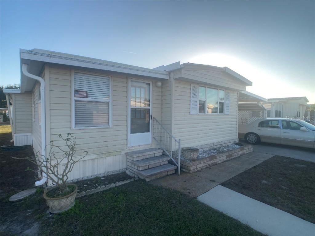 1710 7th St. #27, Ruskin, FL 33570