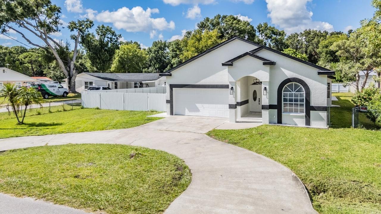 8905 W Hamilton Ave., Tampa, FL 33615