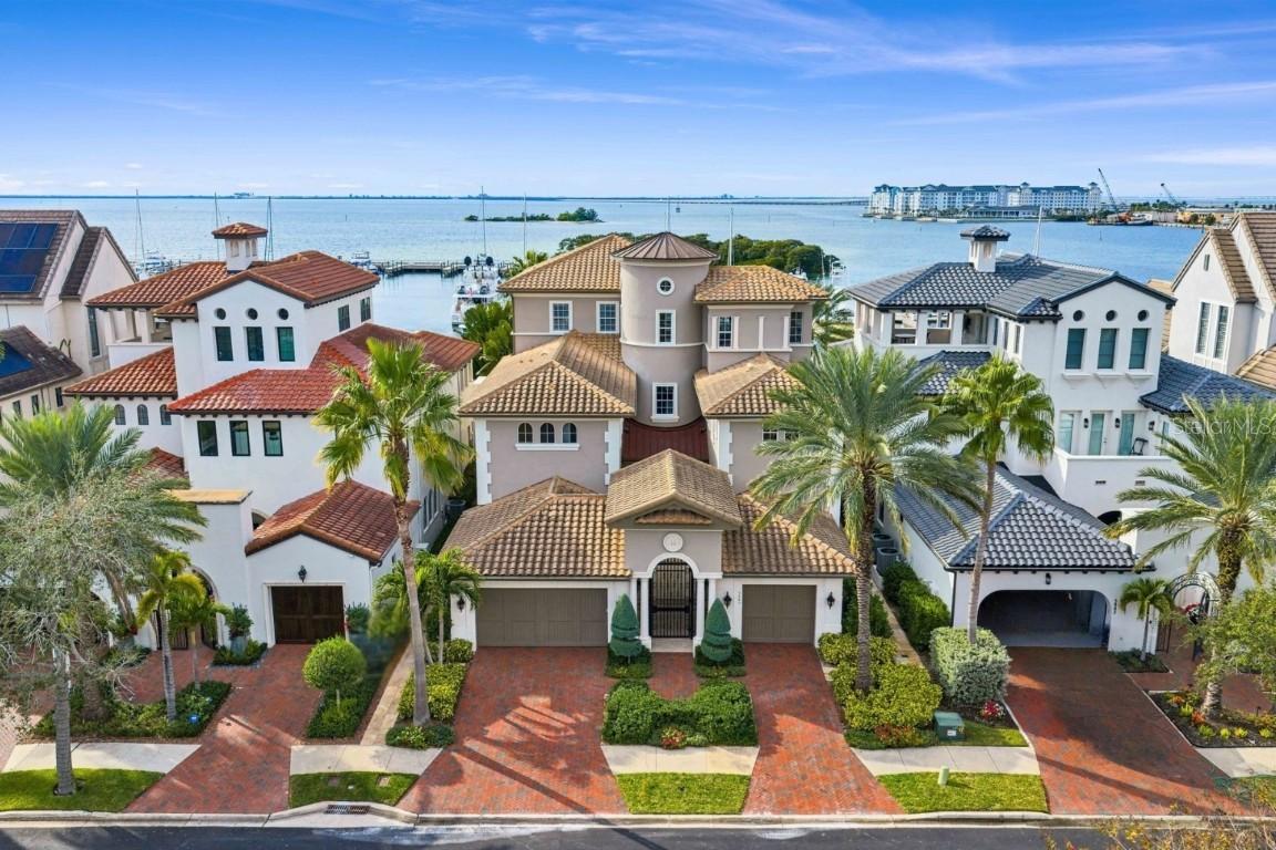 5905 Beacon Shores St., Tampa, FL 33616