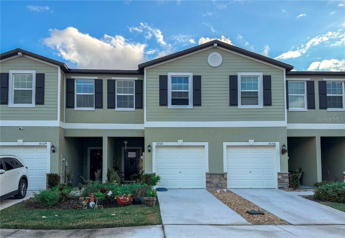36510 Camp Fire Ter., Zephyrhills, FL 33541