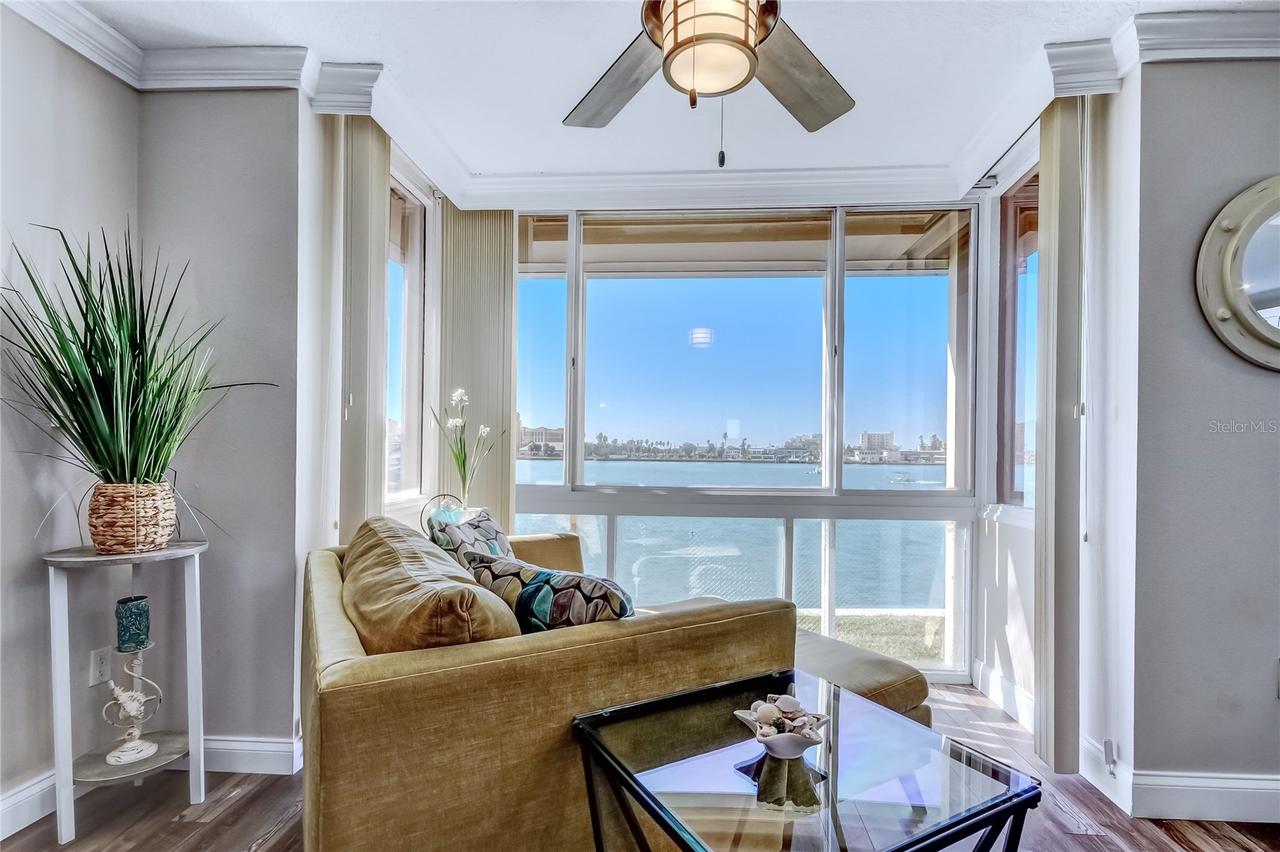 644 Island Way #101, Clearwater Beach, FL 33767