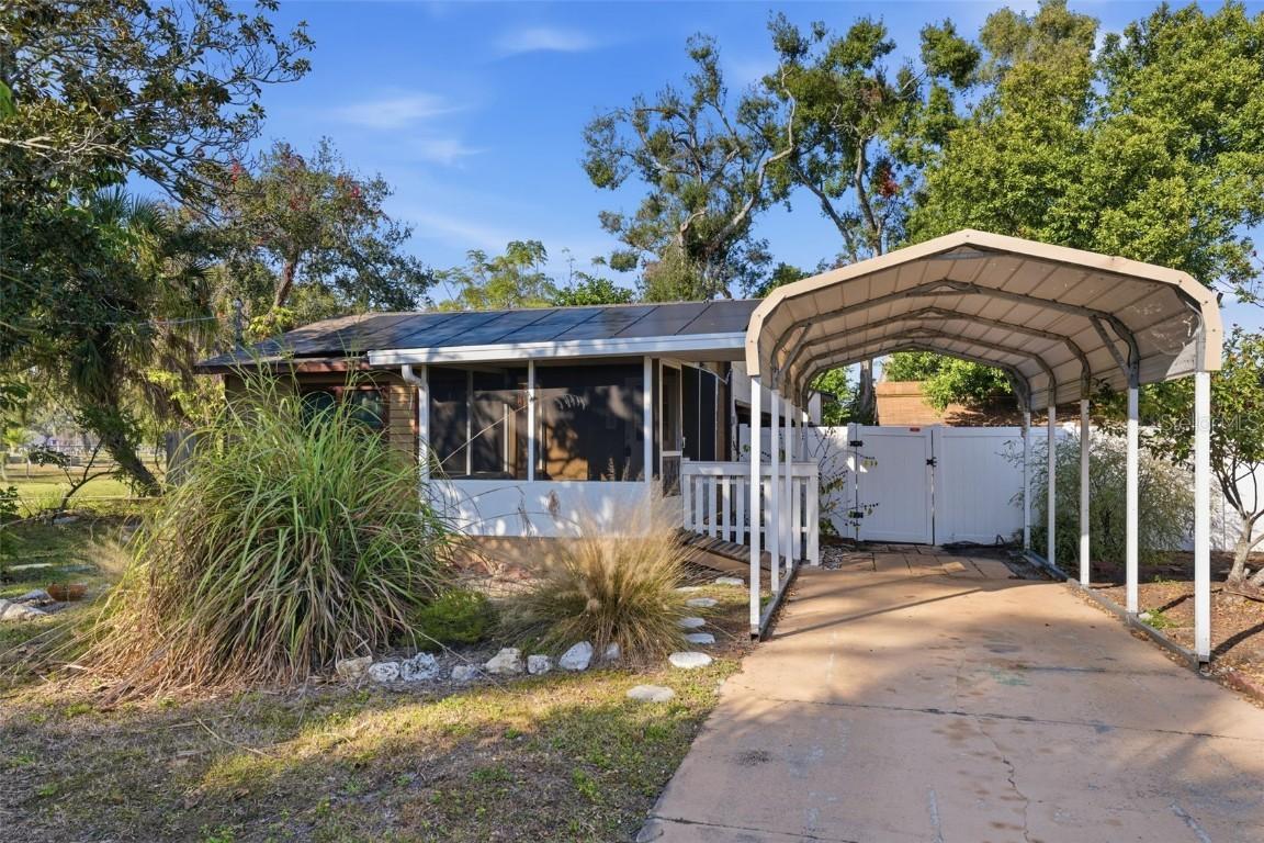 1212 8th St., Palmetto, FL 34221