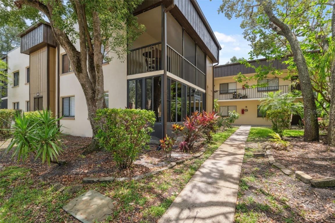 11809 Raintree Lake Ln. #A, Tampa, FL 33617