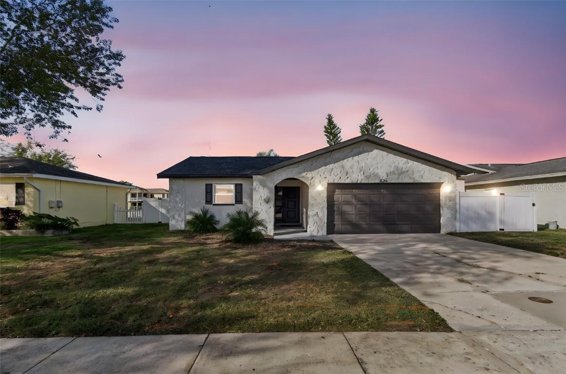 8324 Denise Dr., Seminole, FL 33777