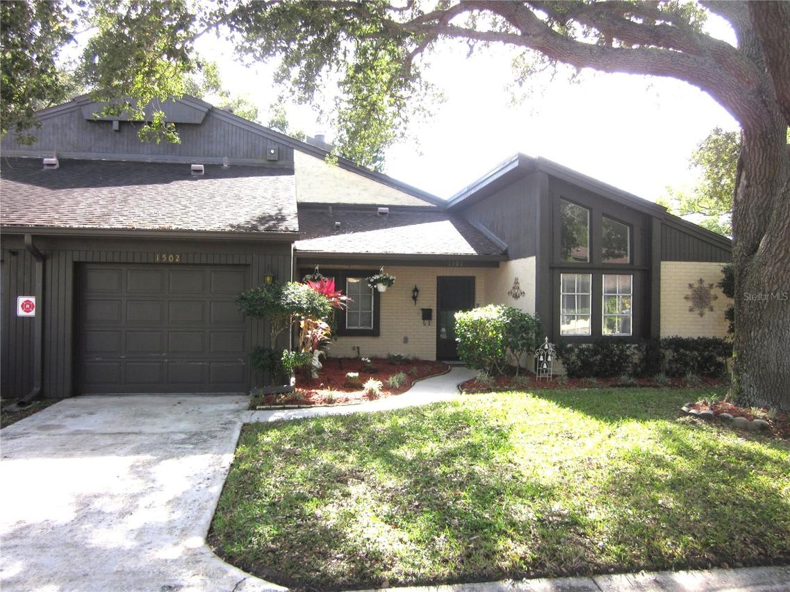 2101 Sunset Point Rd. #1502, Clearwater, FL 33765