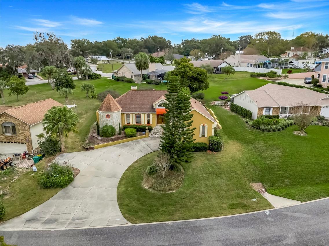 1207 Overlook Rd., Eustis, FL 32726